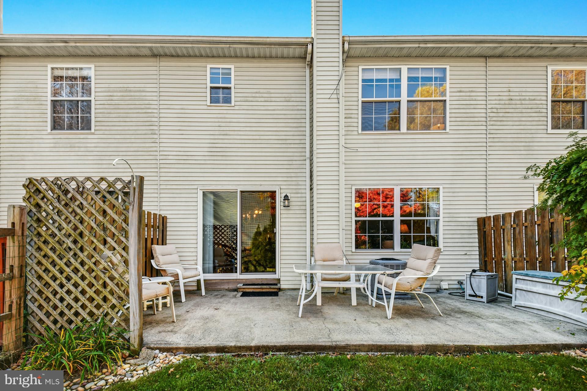 6186 MOUNTAIN LAUREL COURT