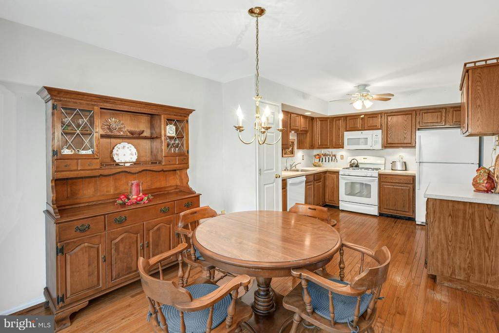 6186 MOUNTAIN LAUREL COURT