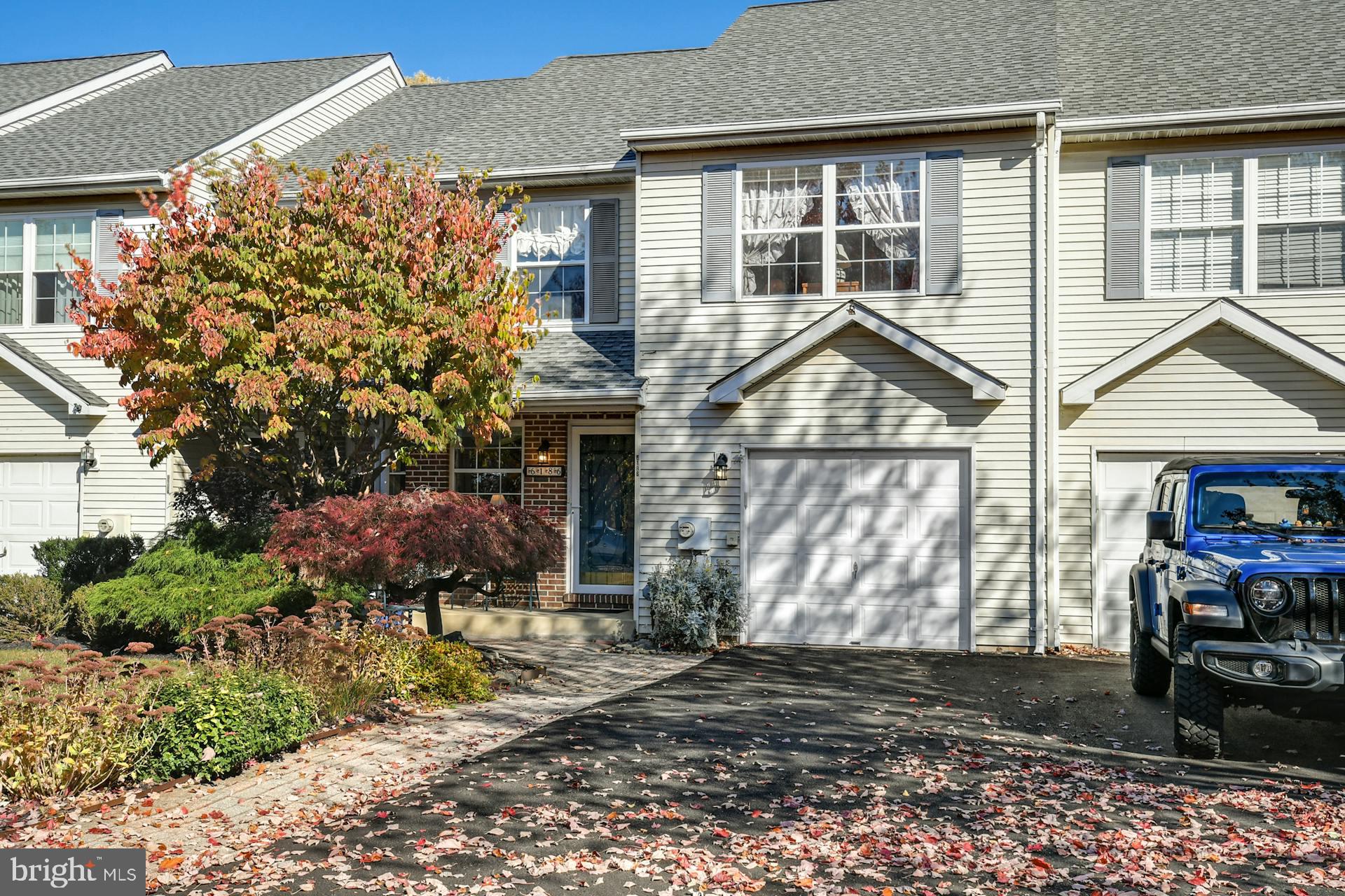 6186 MOUNTAIN LAUREL COURT