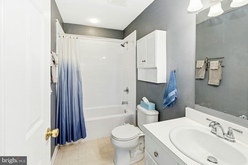 4963 CABIN RUN ROAD