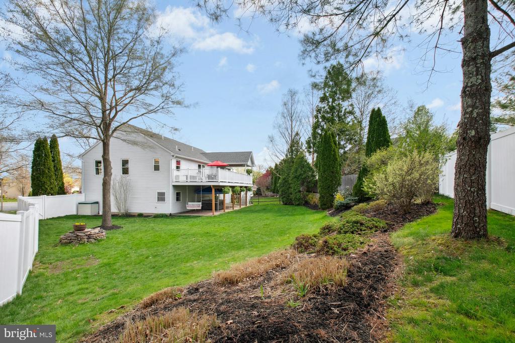 6126 HEARTHSTONE DRIVE