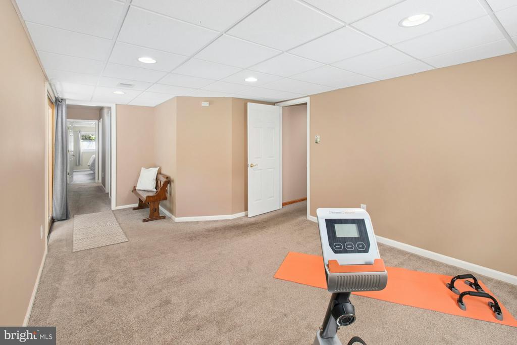 6126 HEARTHSTONE DRIVE