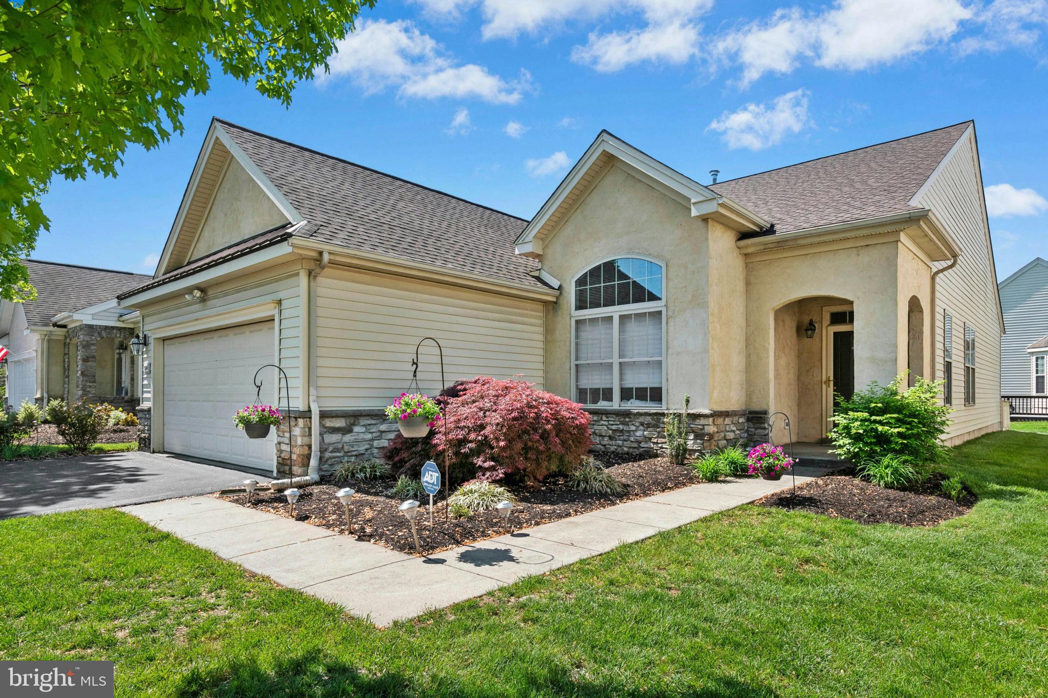 920 HAMILTON WAY