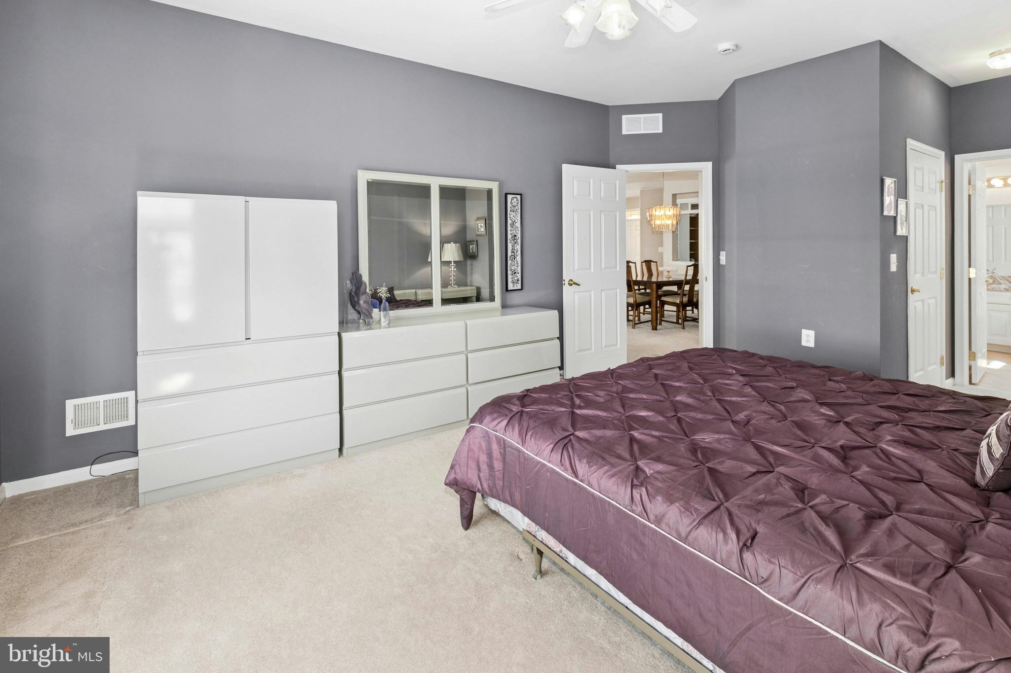 920 HAMILTON WAY