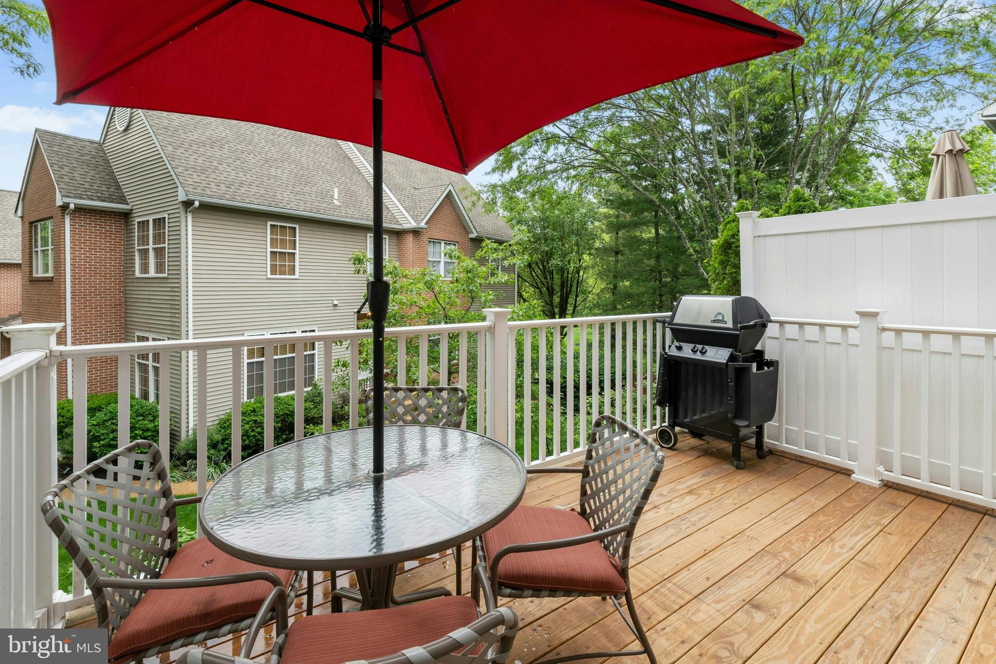 109 BLACKFRIARS CIRCLE