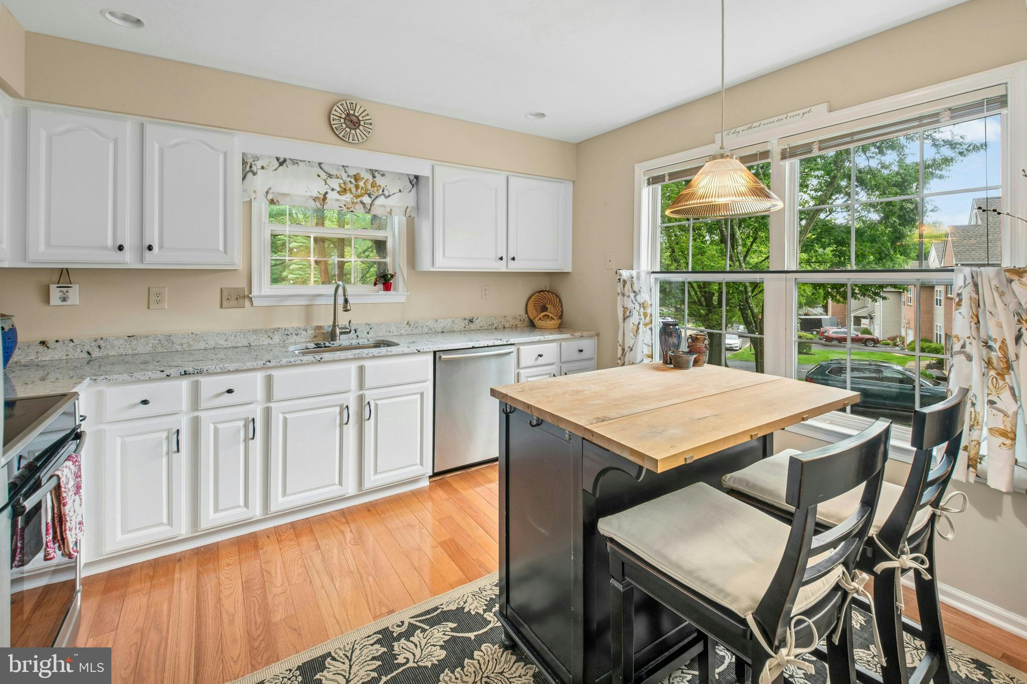 109 BLACKFRIARS CIRCLE