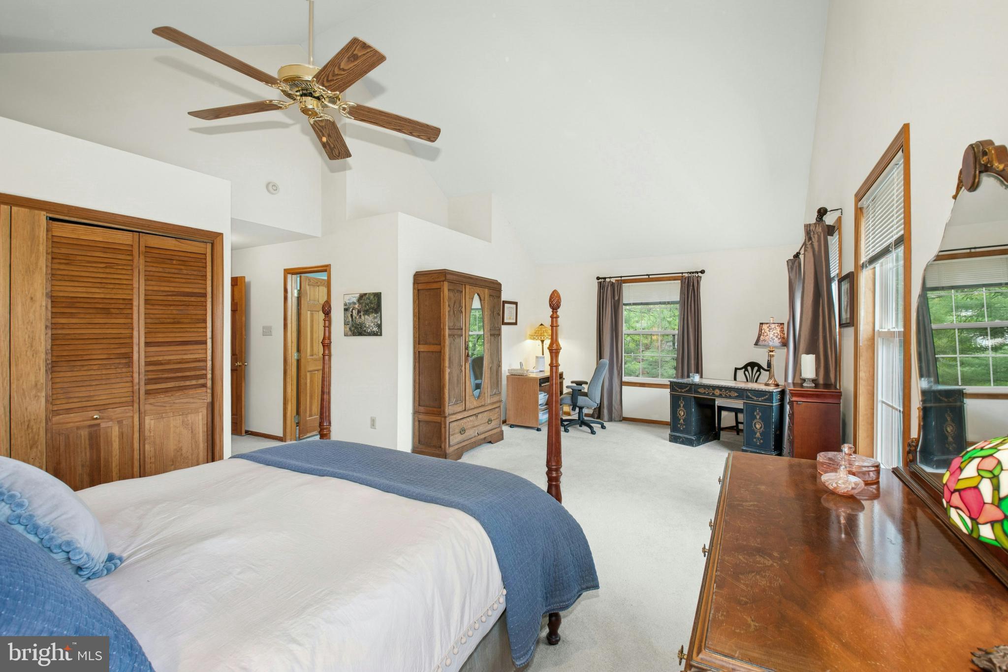 109 BLACKFRIARS CIRCLE