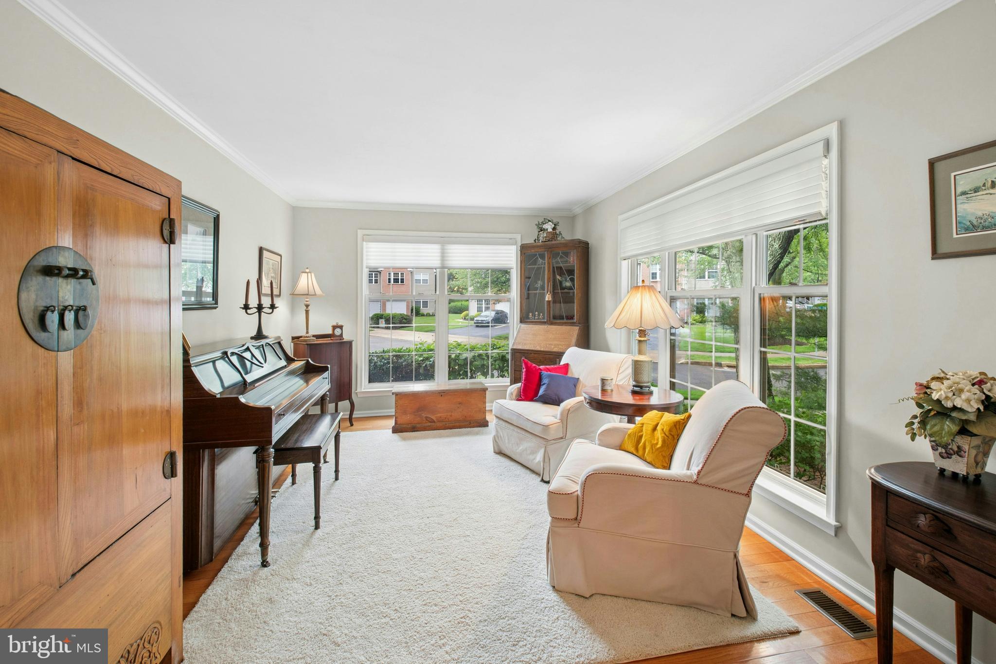 109 BLACKFRIARS CIRCLE