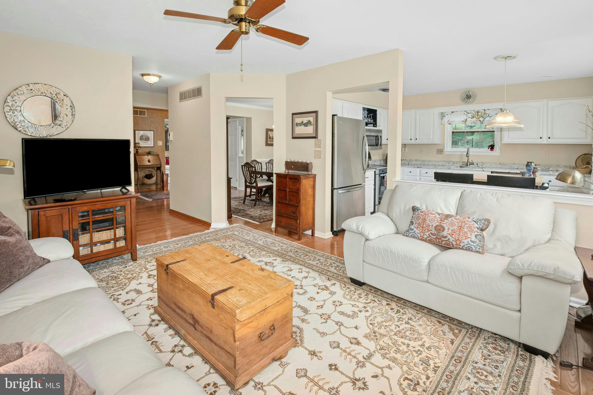 109 BLACKFRIARS CIRCLE