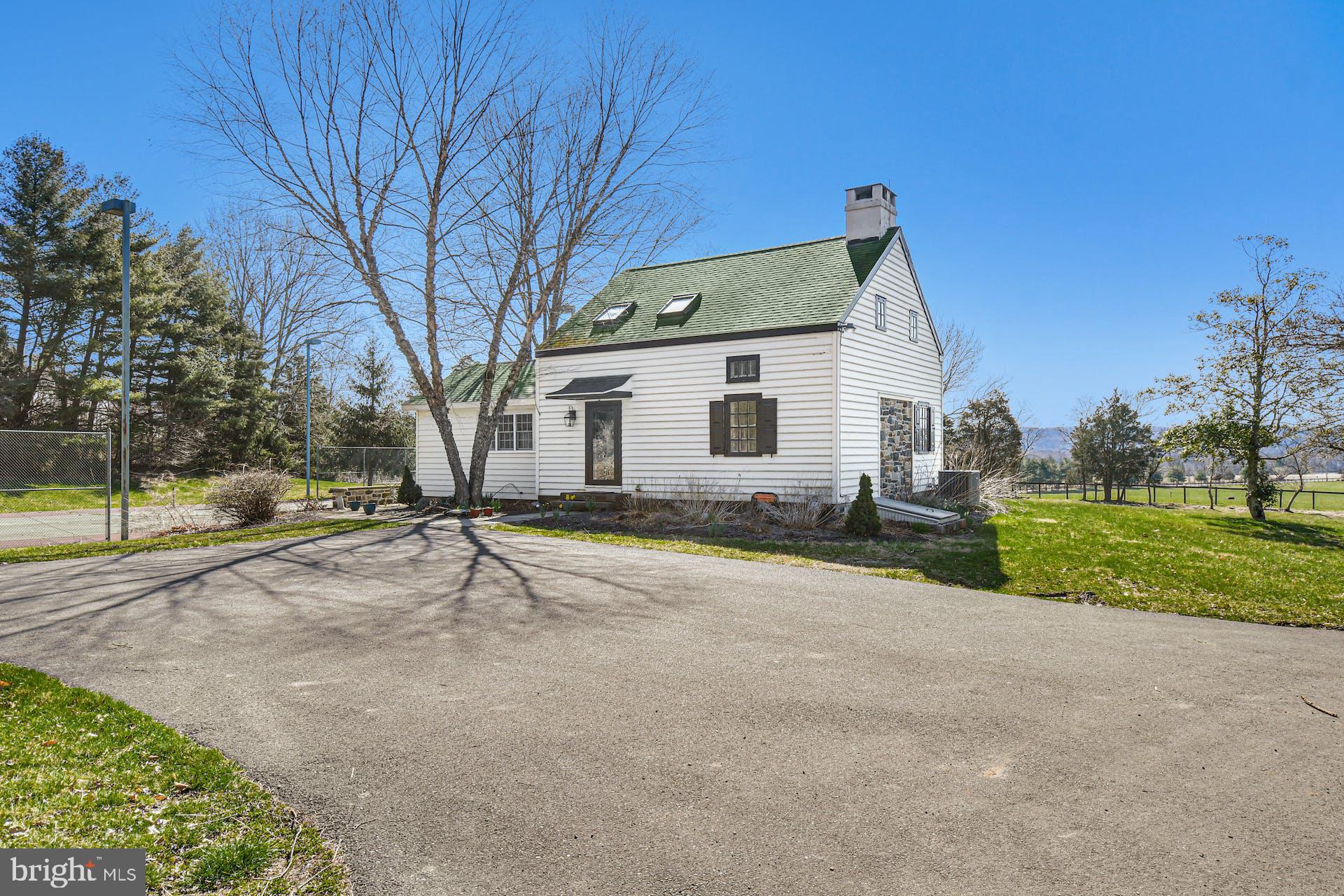 3220 WINDY BUSH ROAD COTTAGE