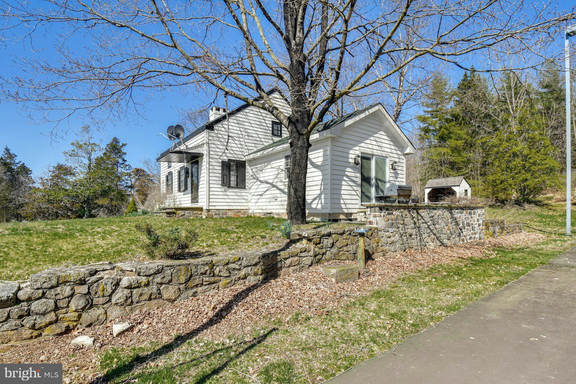 3220 WINDY BUSH ROAD COTTAGE