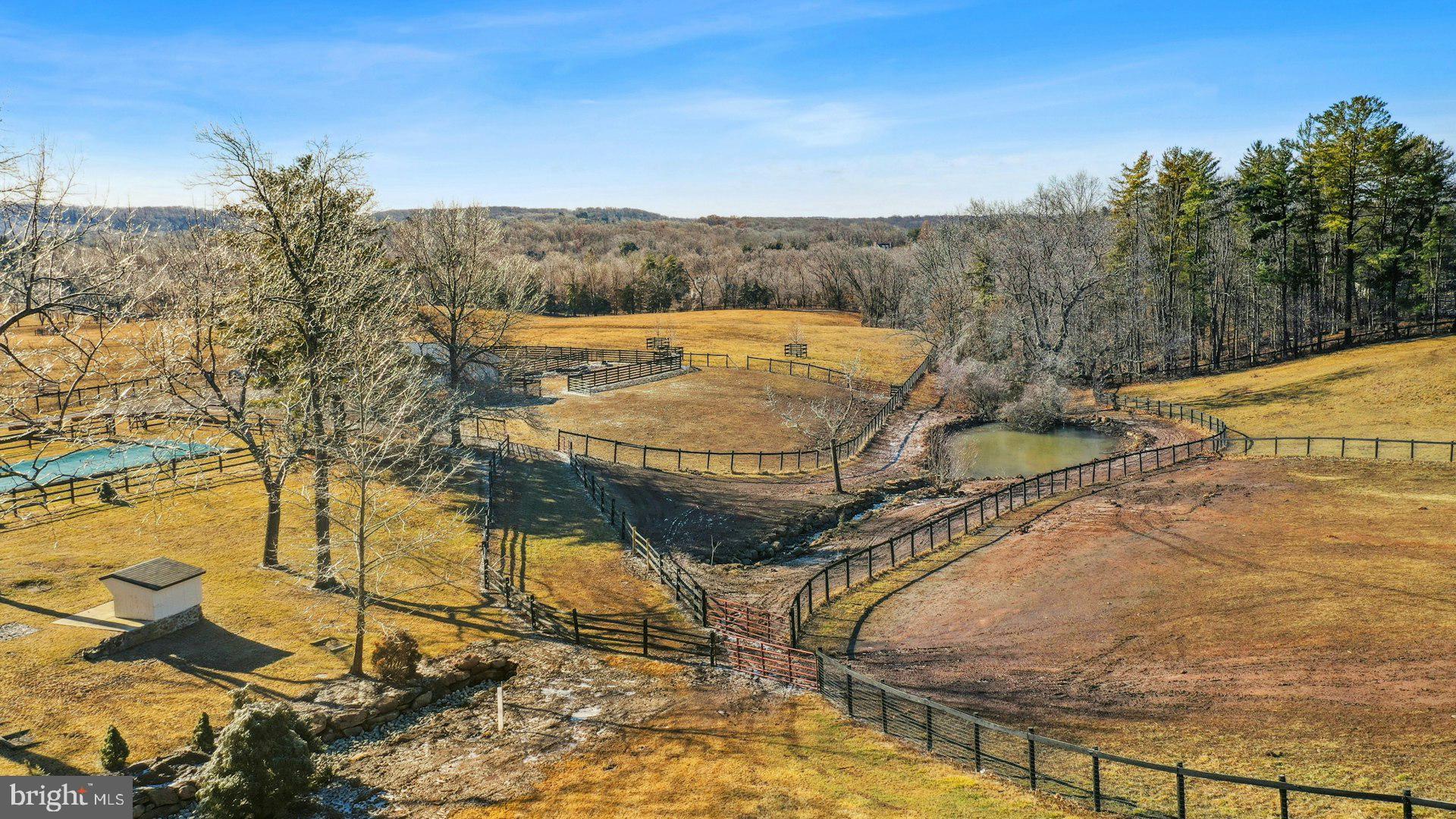 3220 WINDY BUSH ROAD GUEST HOME