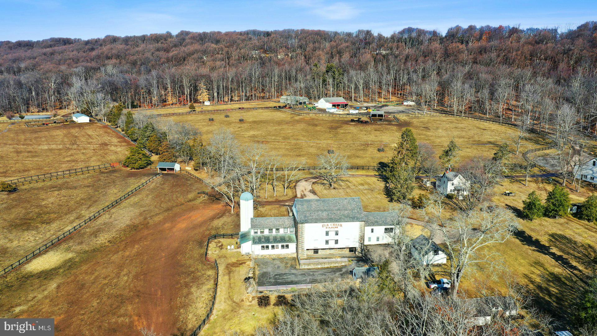 3220 WINDY BUSH ROAD GUEST HOME
