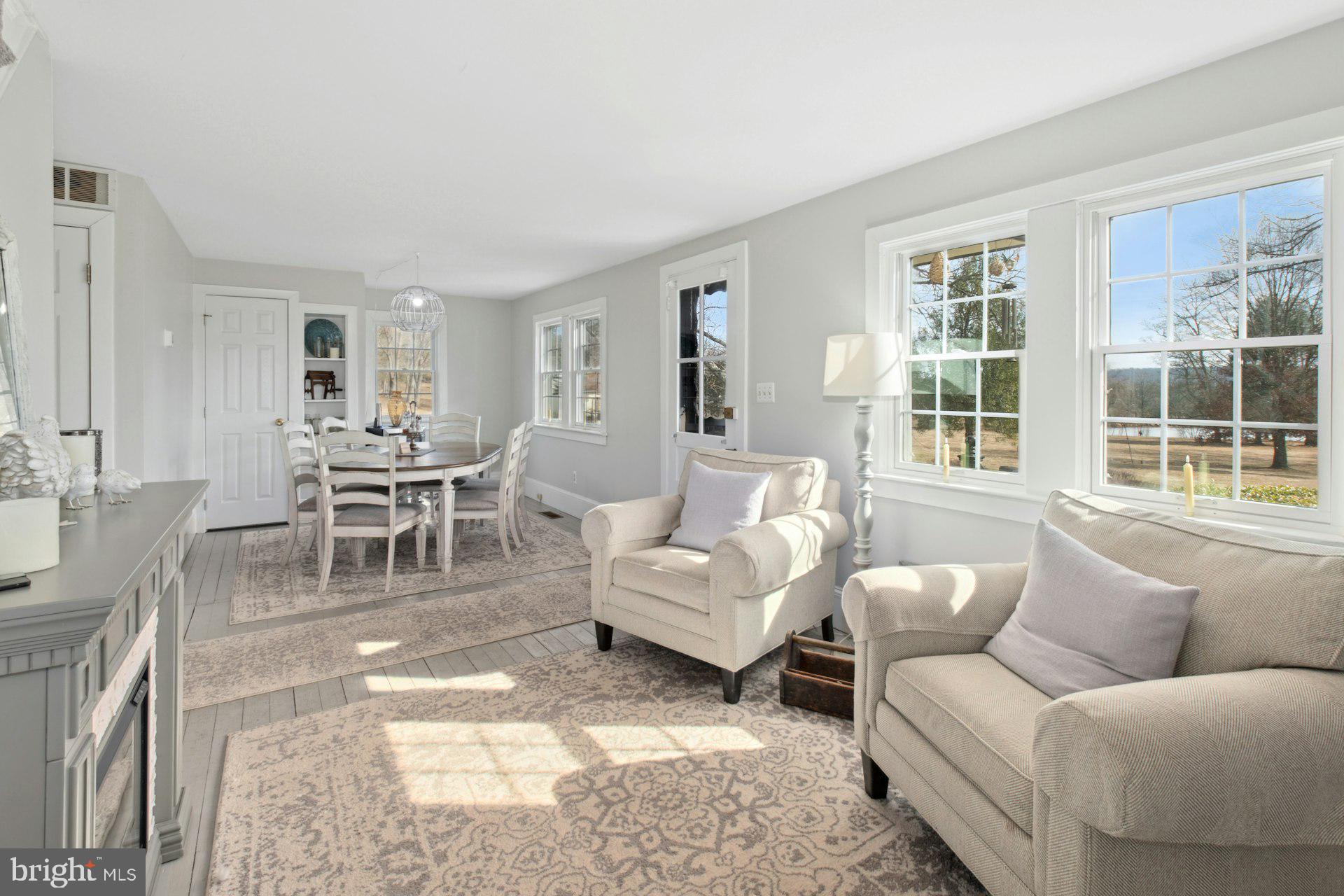 3220 WINDY BUSH ROAD GUEST HOME