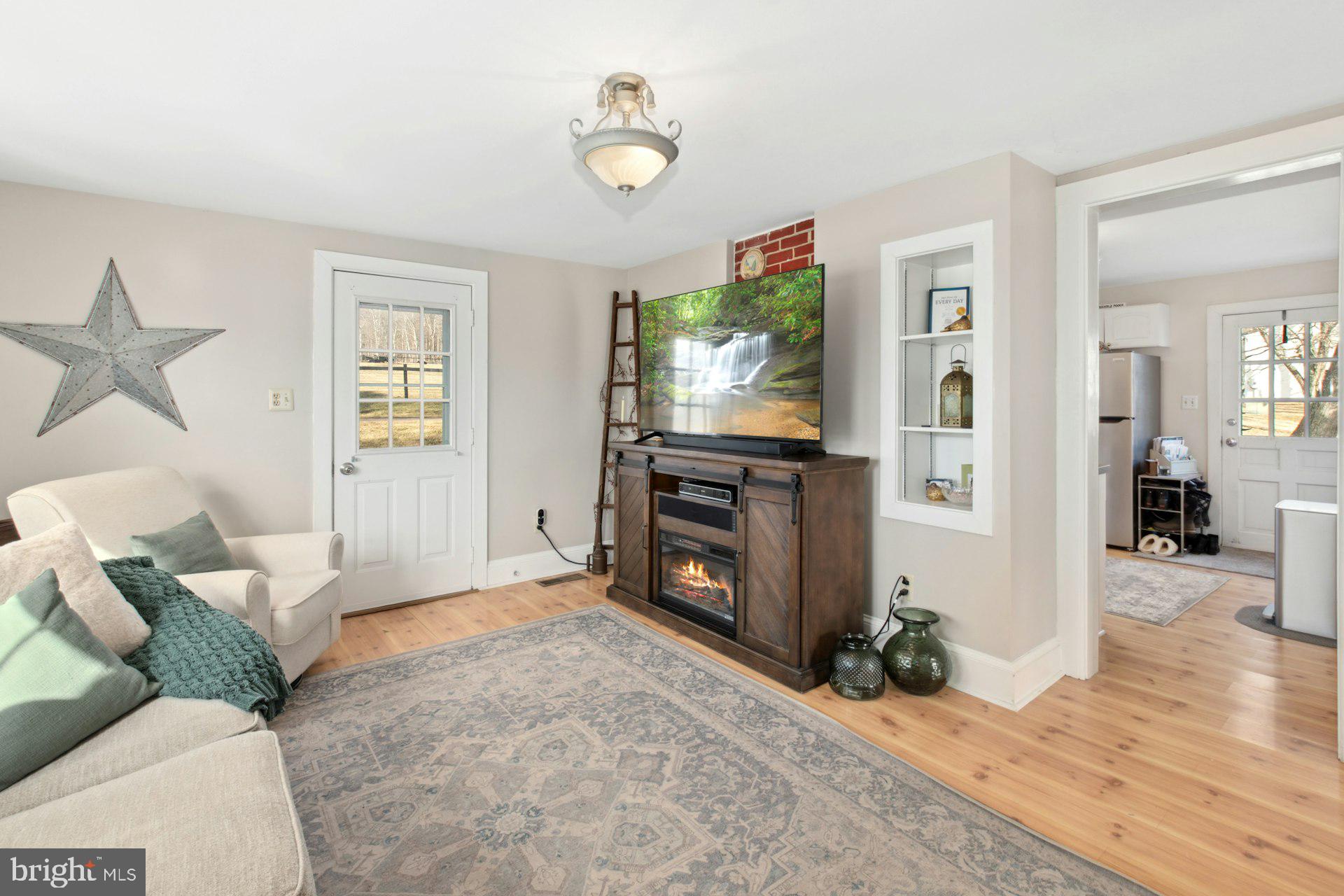 3220 WINDY BUSH ROAD GUEST HOME