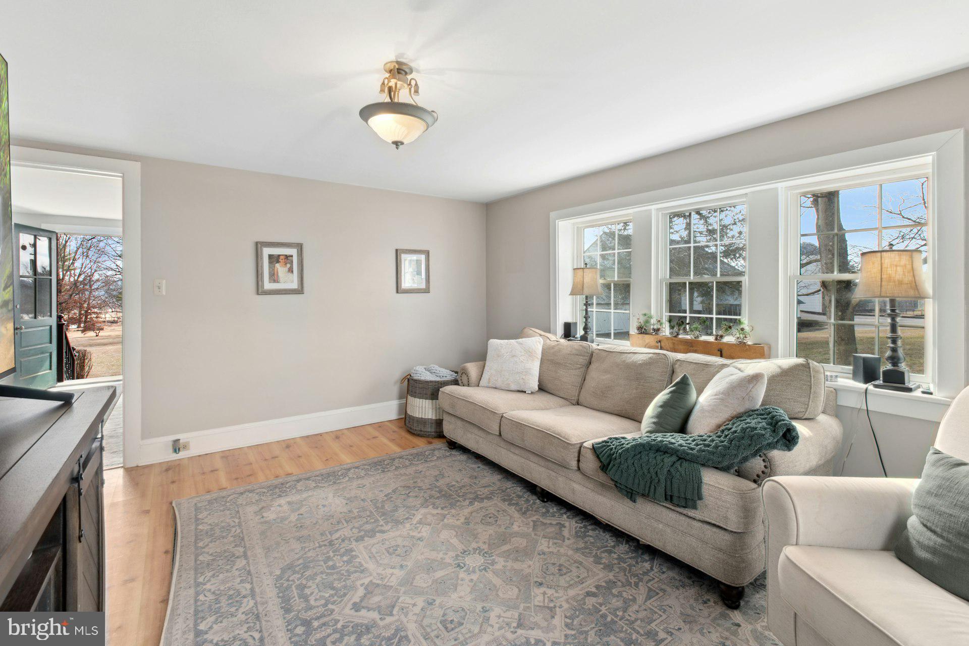 3220 WINDY BUSH ROAD GUEST HOME