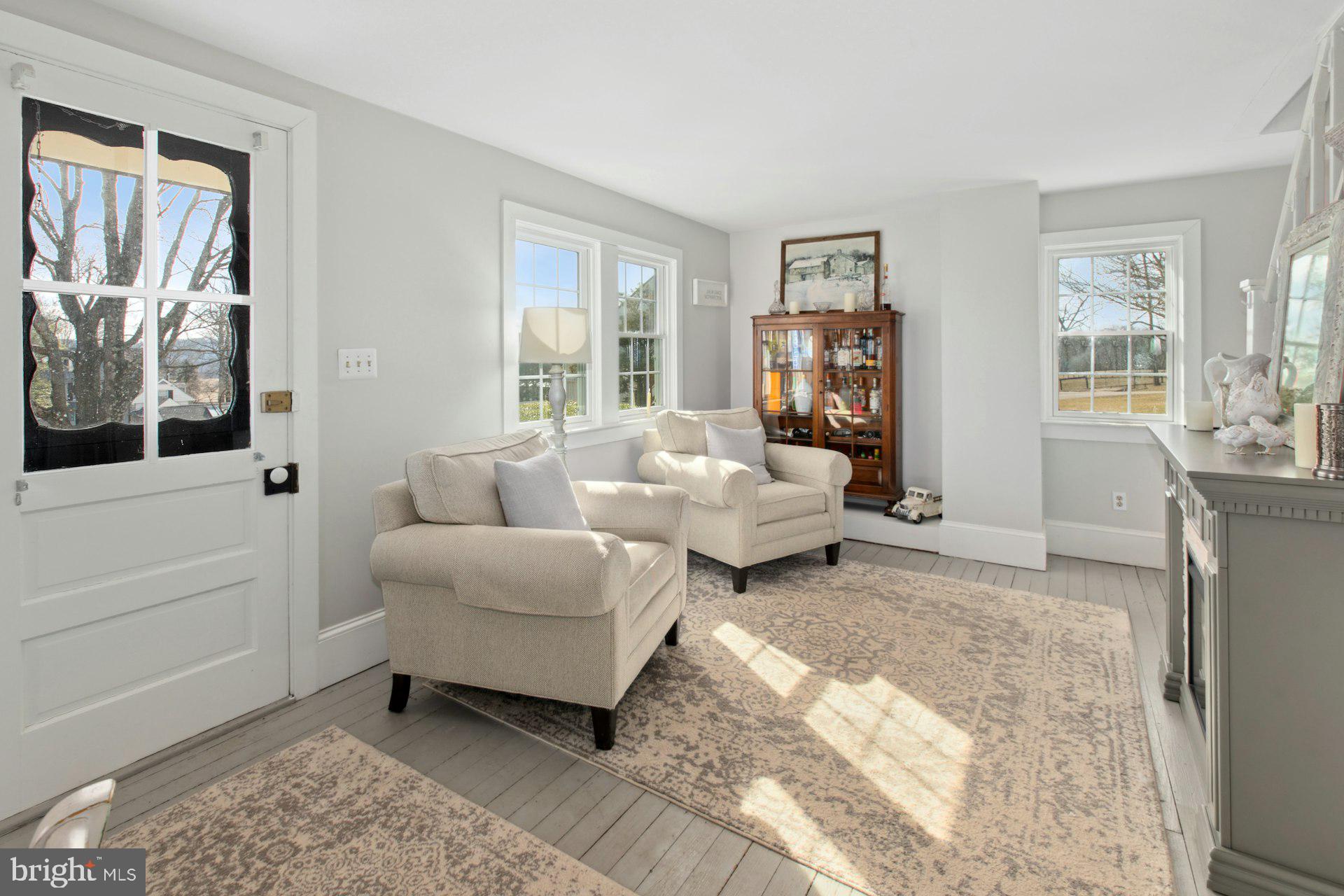 3220 WINDY BUSH ROAD GUEST HOME