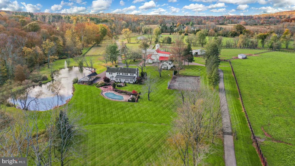 1315 PINEVILLE ROAD