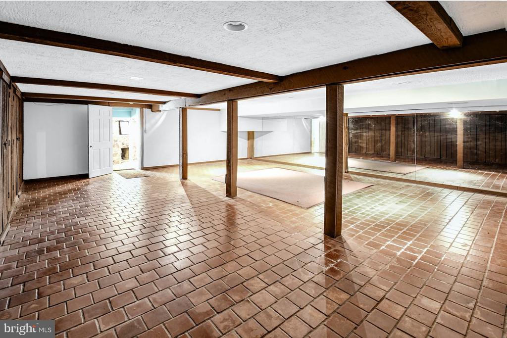 1315 PINEVILLE ROAD
