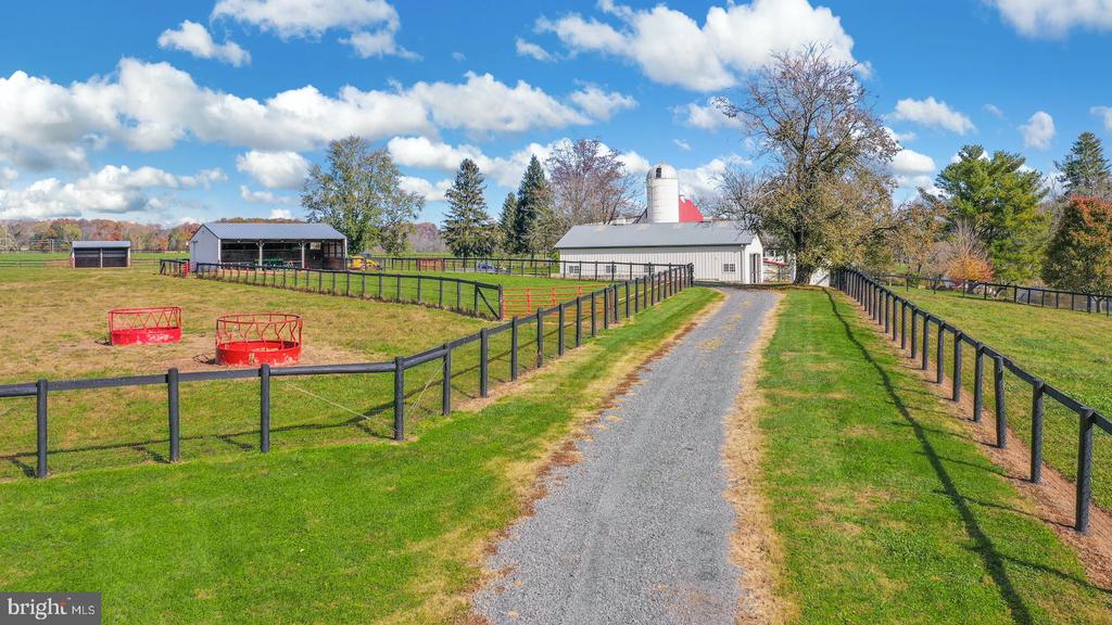 1315 PINEVILLE ROAD