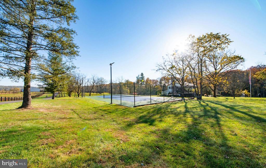 1315 PINEVILLE ROAD