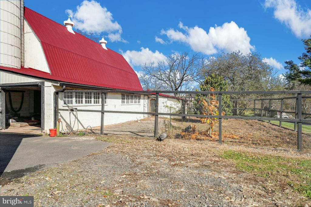 1315 PINEVILLE ROAD