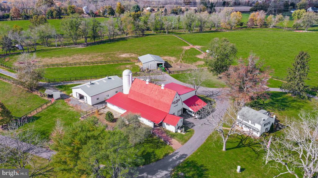 1315 PINEVILLE ROAD