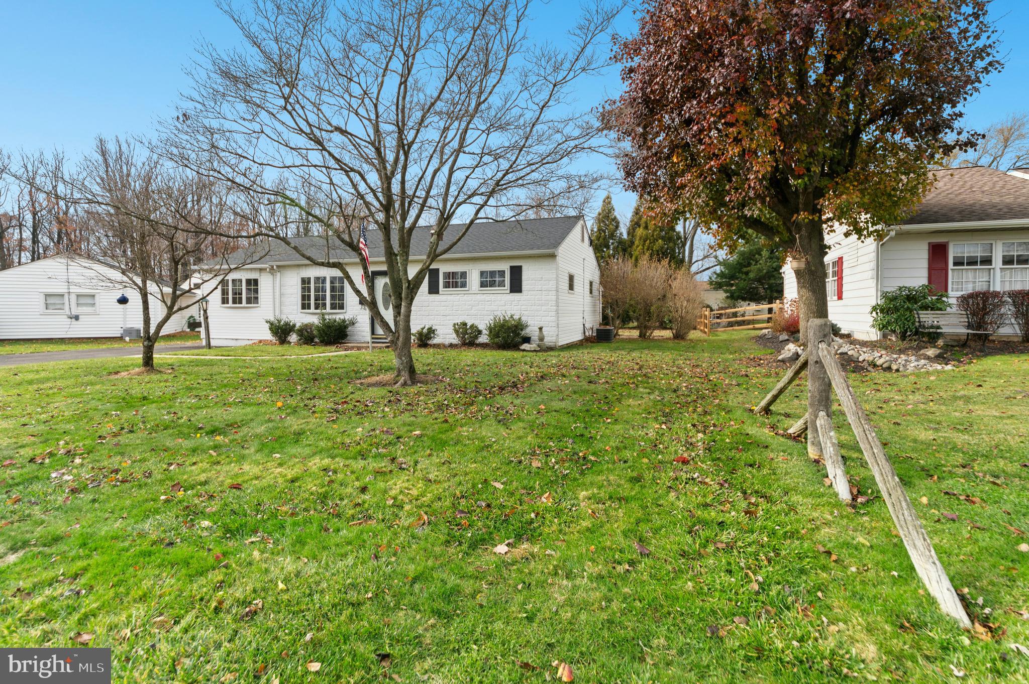 908 CIRCLE DRIVE
