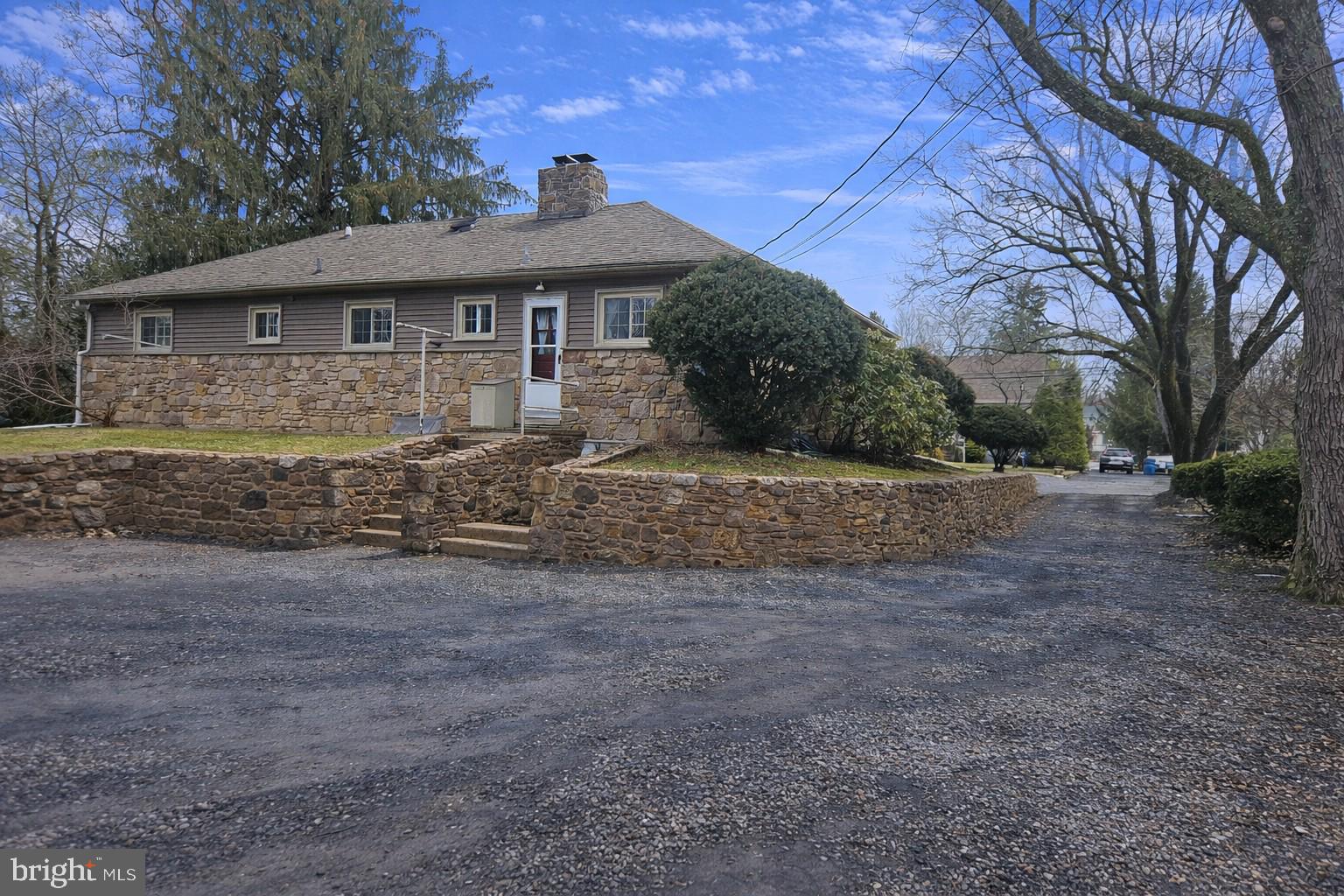56 CHAPMAN AVENUE