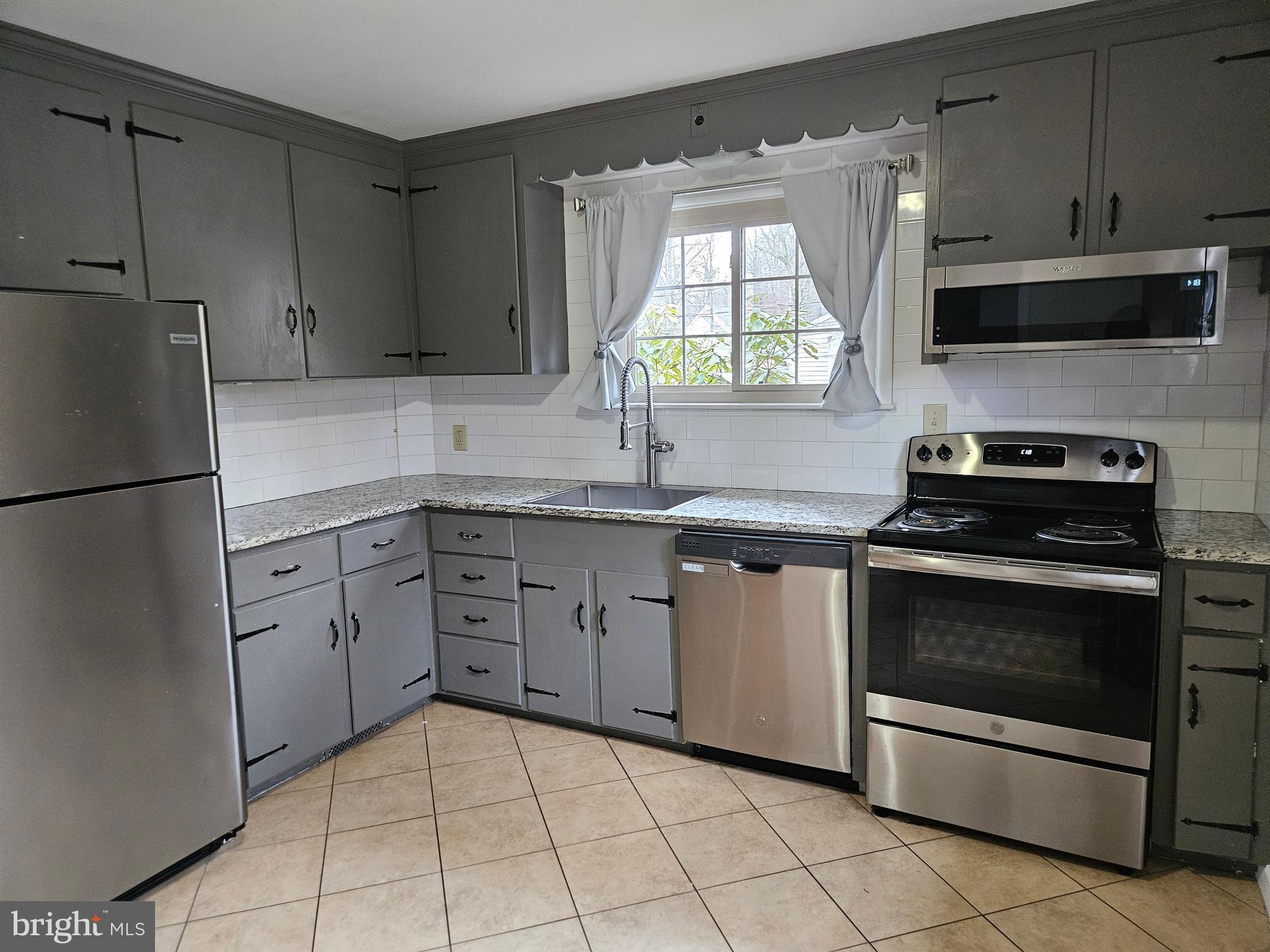 56 CHAPMAN AVENUE