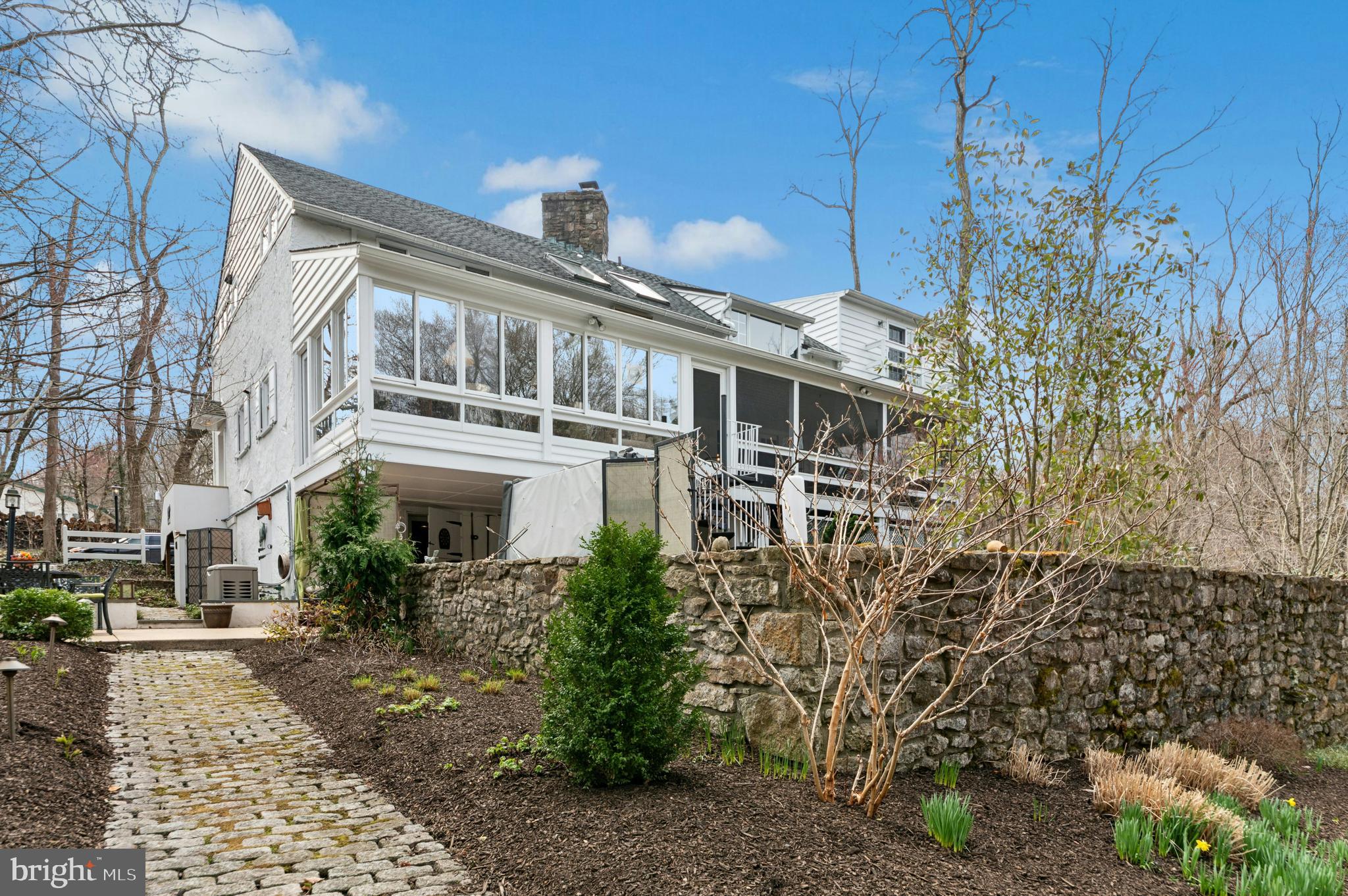2885 MILL ROAD
