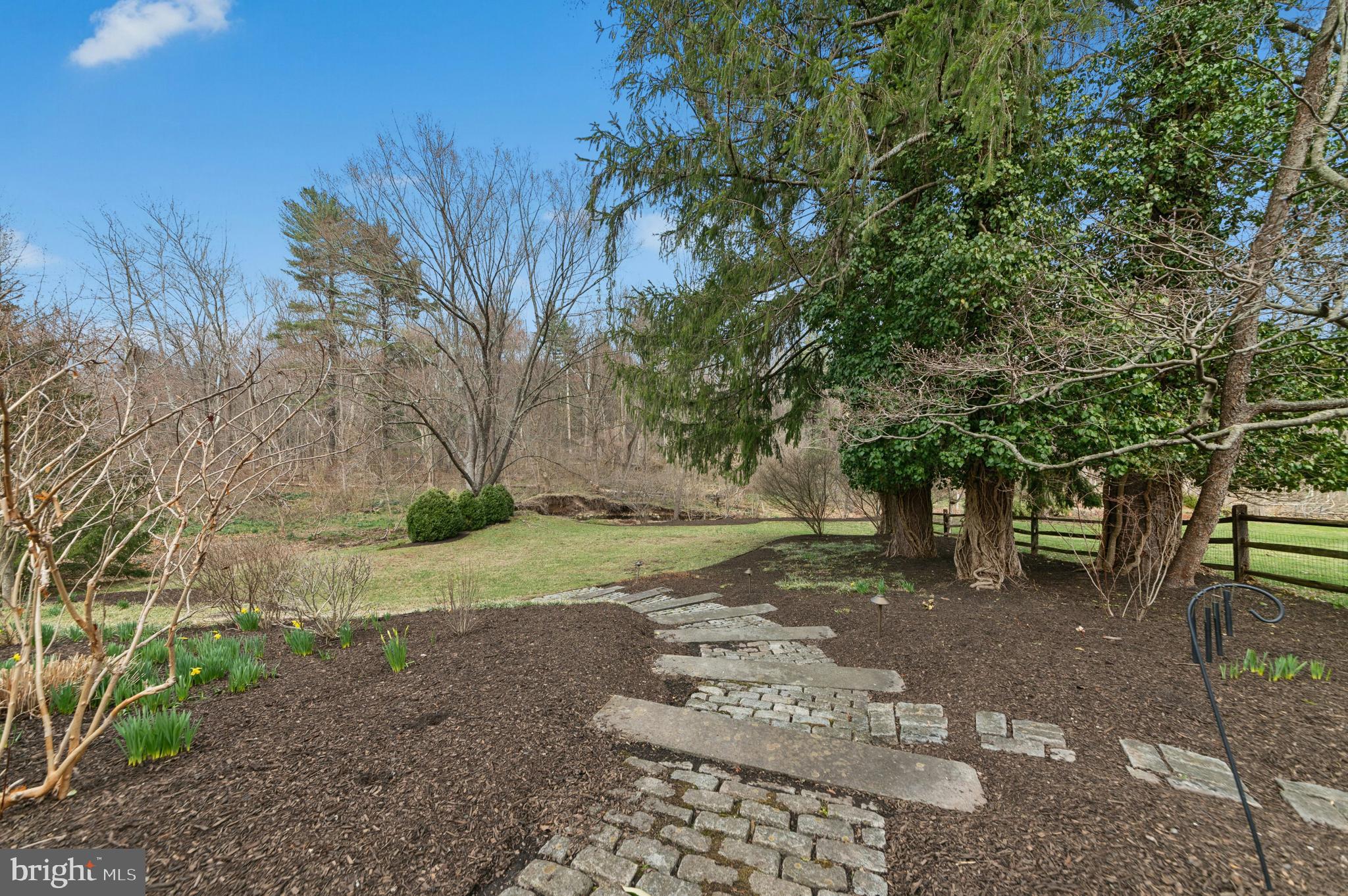 2885 MILL ROAD
