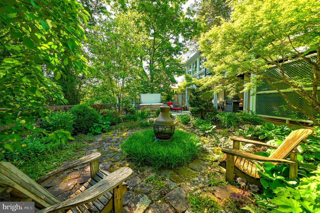 2885 MILL ROAD