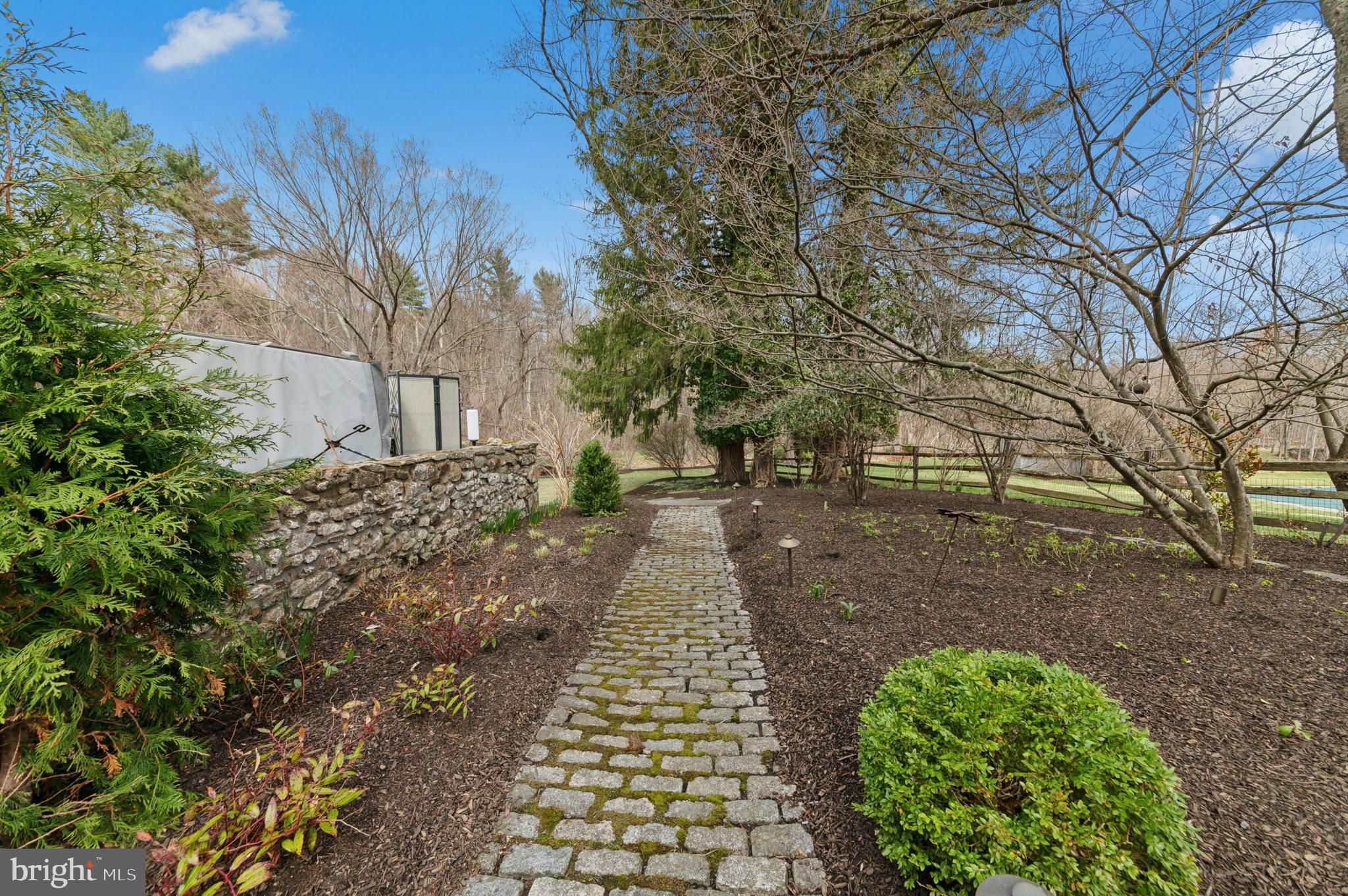 2885 MILL ROAD