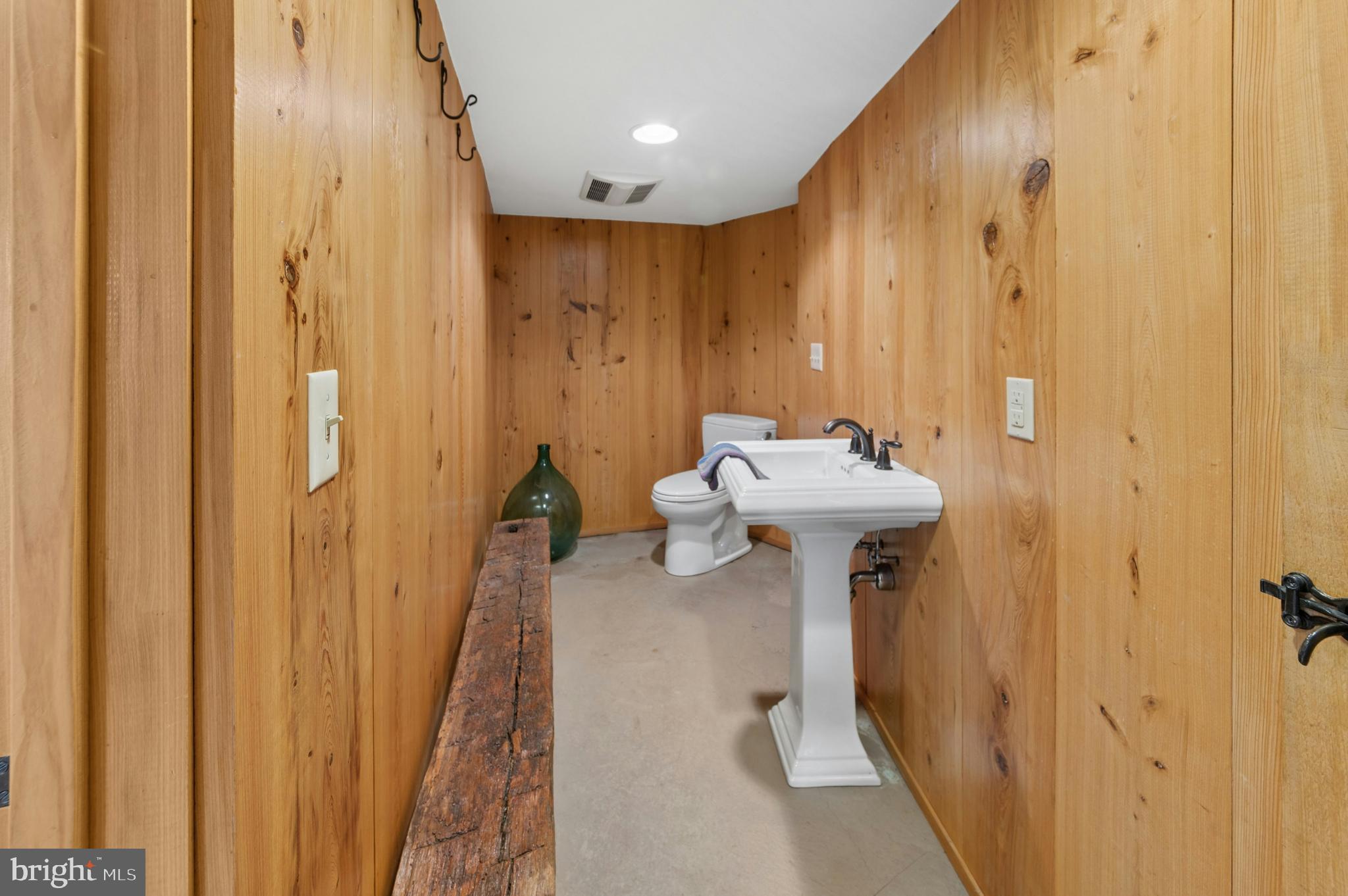 2885 MILL ROAD