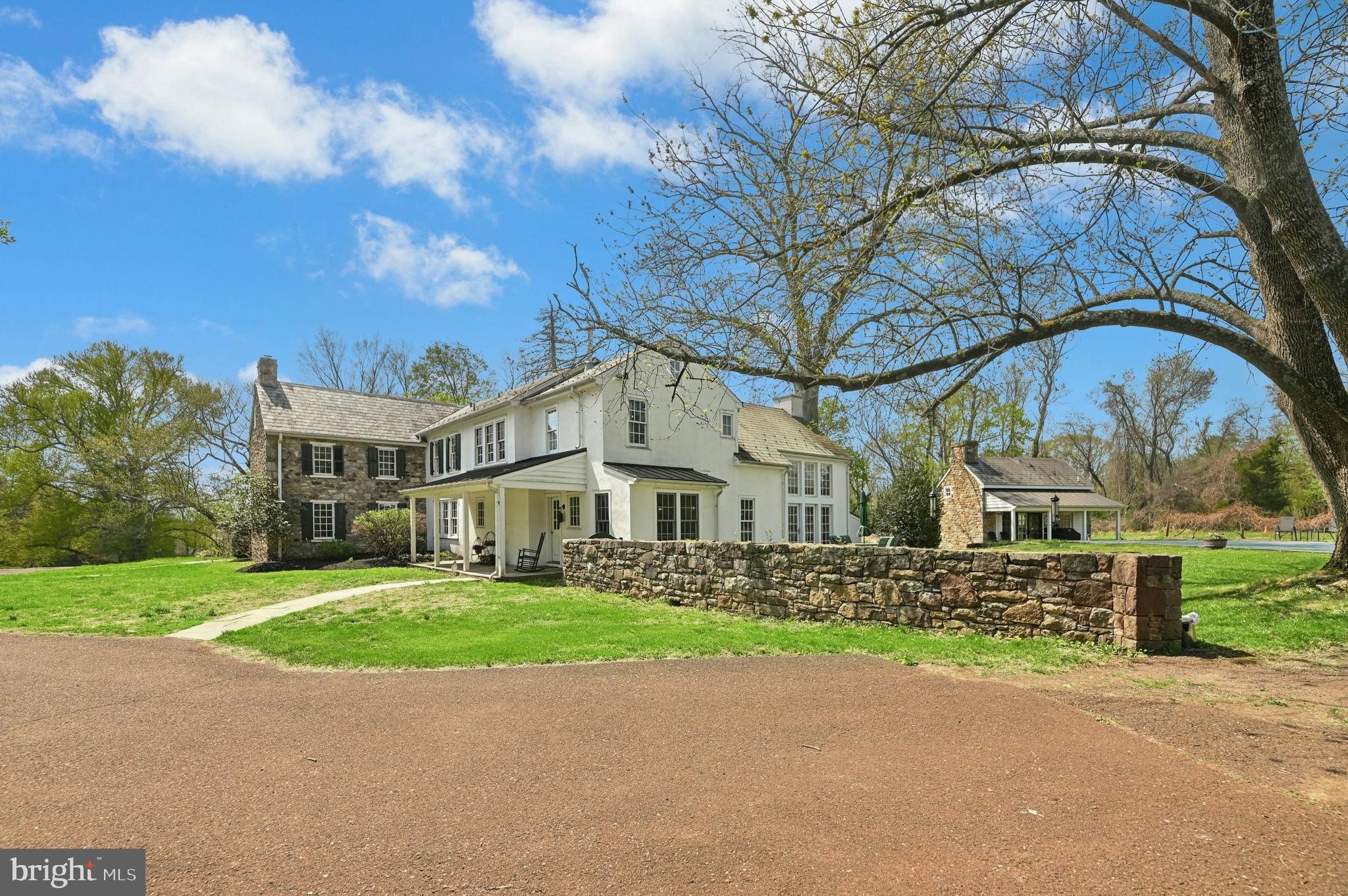 189 E BUTLER AVENUE