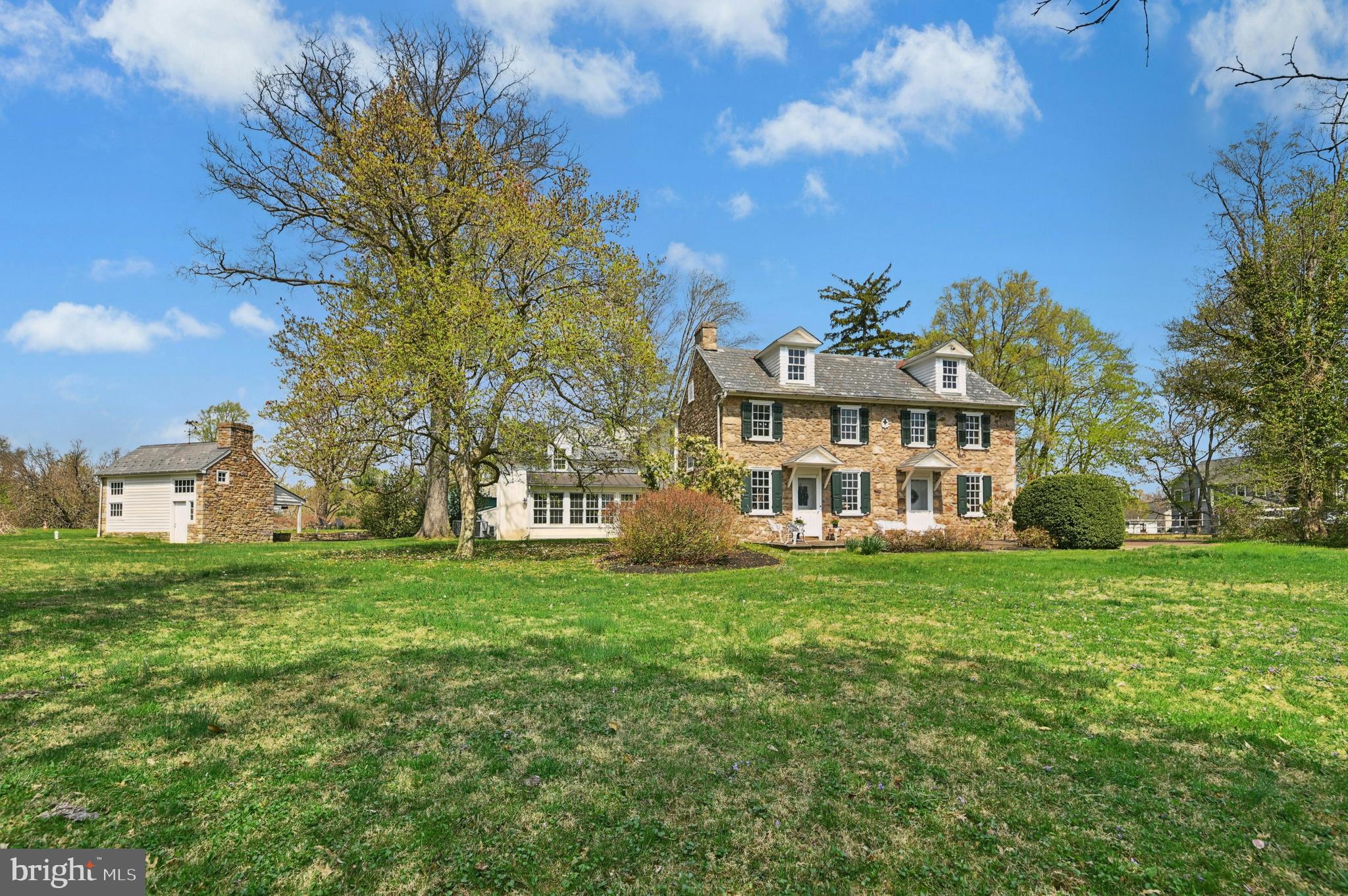 189 E BUTLER AVENUE