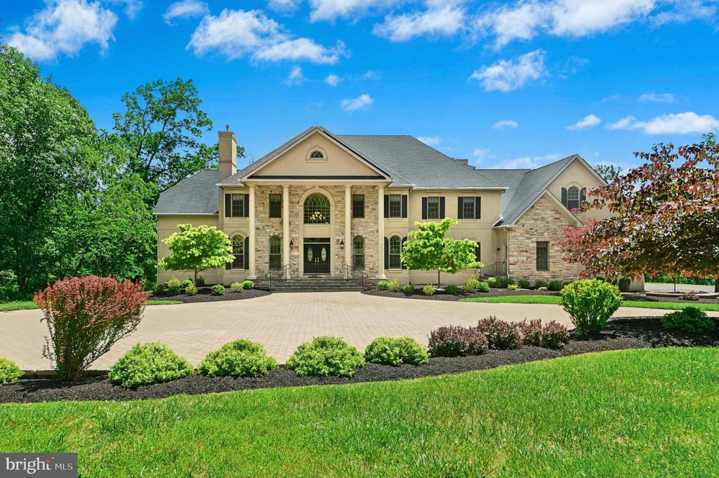 15 GREAT HILLS ROAD