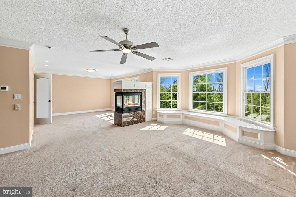 15 GREAT HILLS ROAD