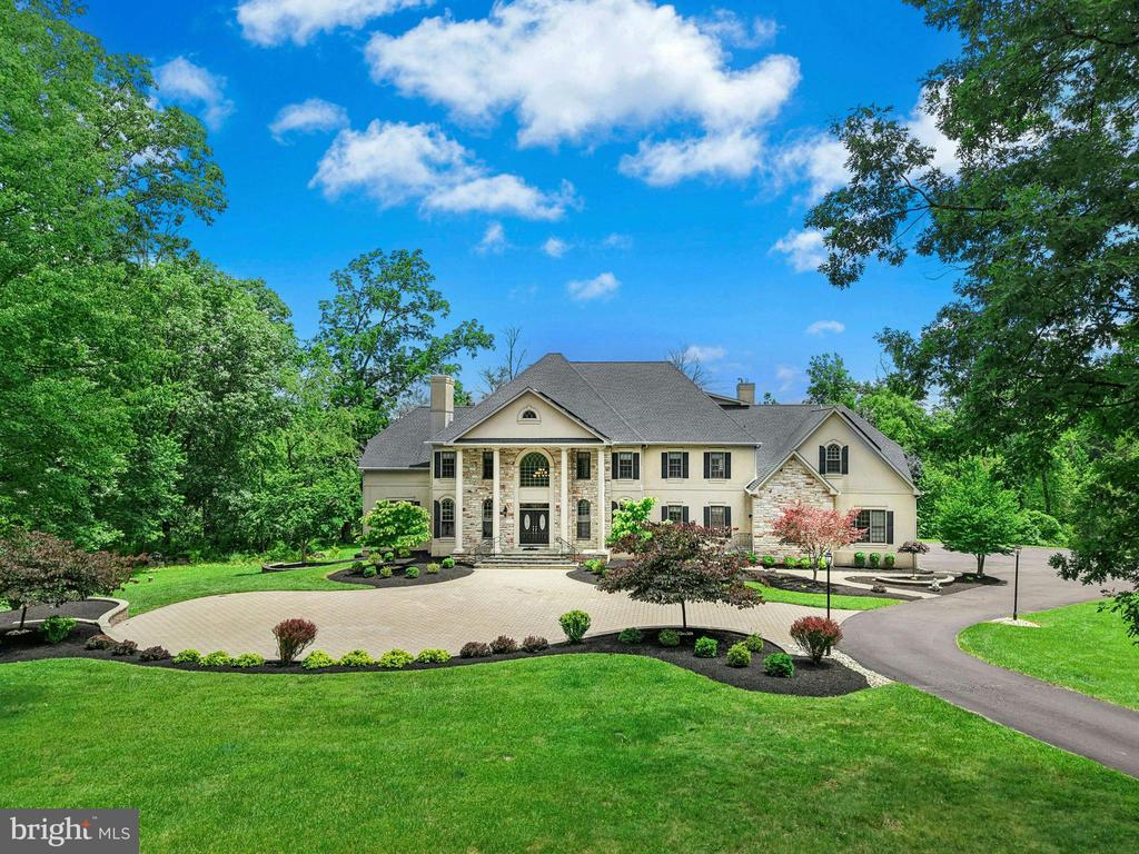 15 GREAT HILLS ROAD