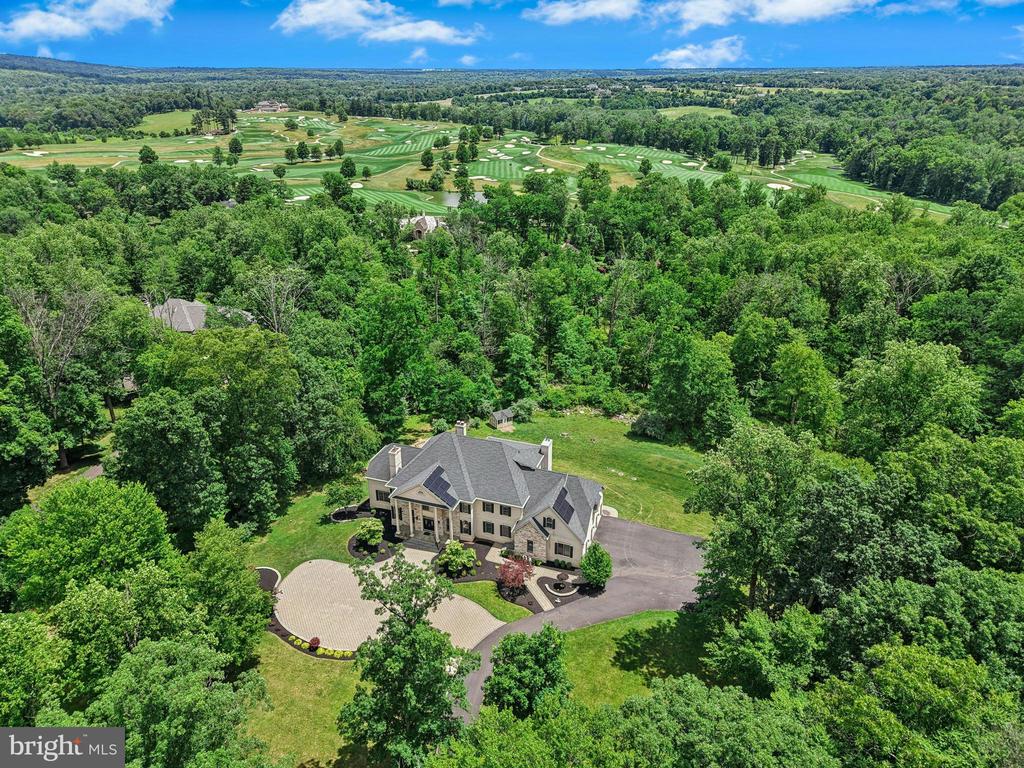 15 GREAT HILLS ROAD