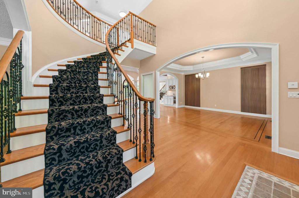 15 GREAT HILLS ROAD