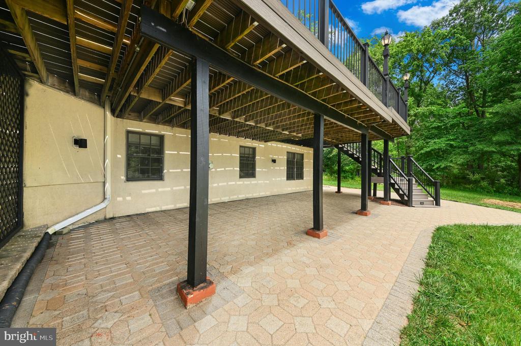 15 GREAT HILLS ROAD