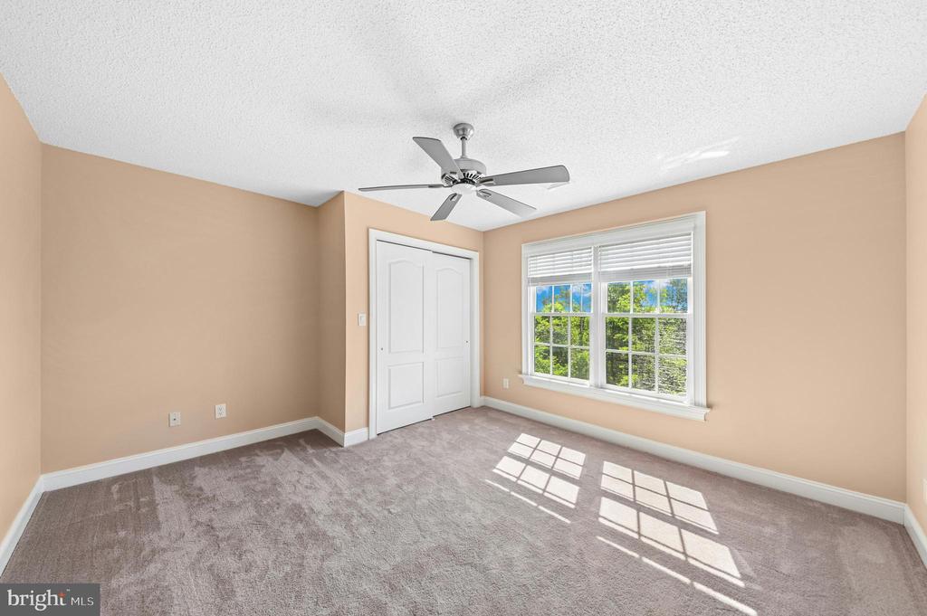 15 GREAT HILLS ROAD