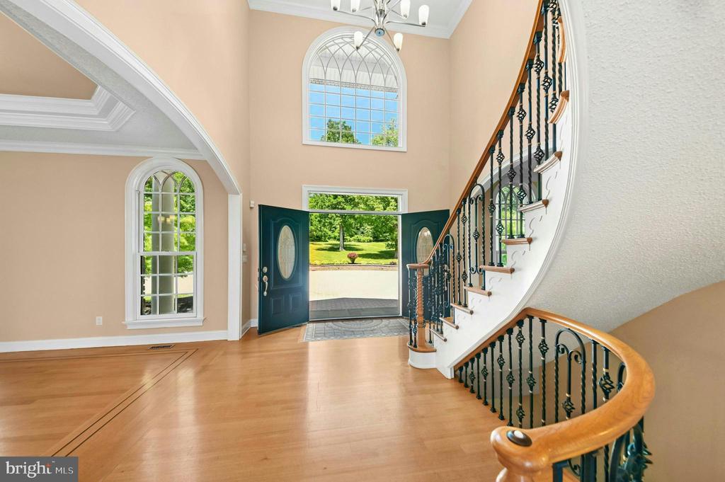 15 GREAT HILLS ROAD