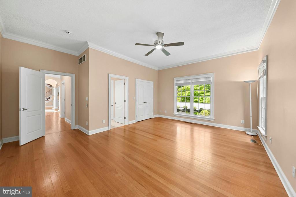15 GREAT HILLS ROAD