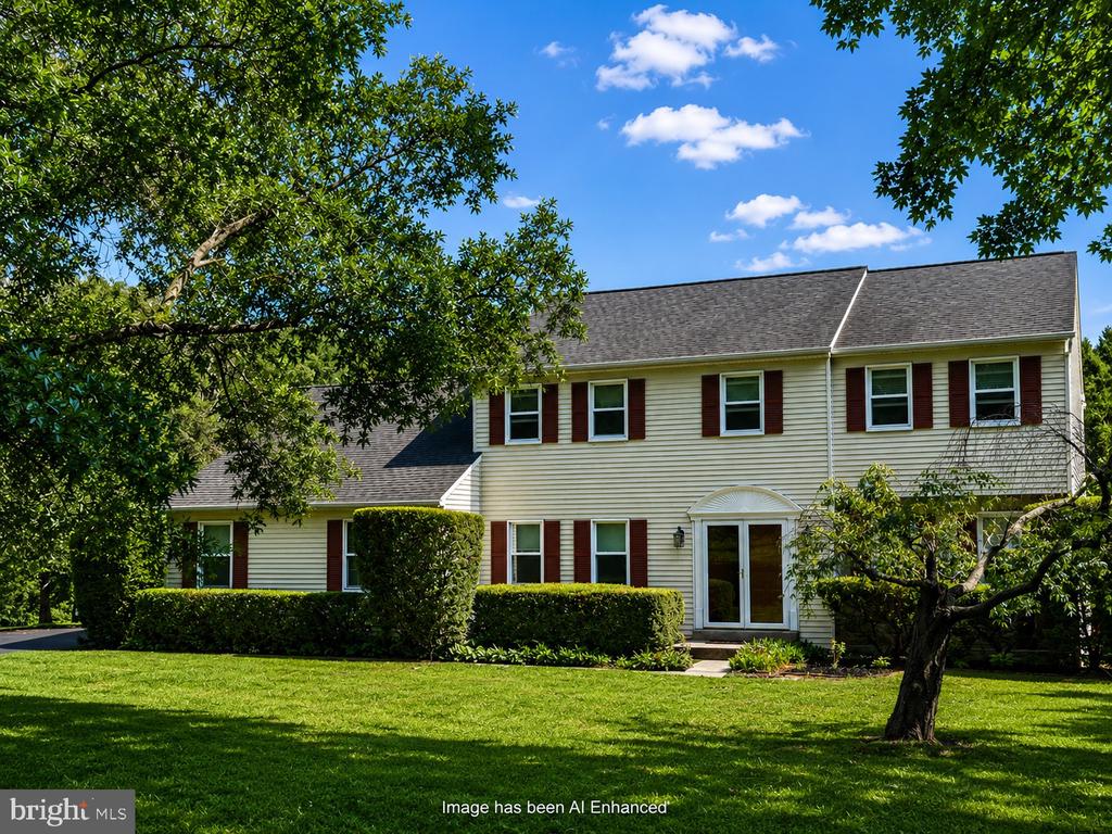 2608 SPRINGHILL CIRCLE