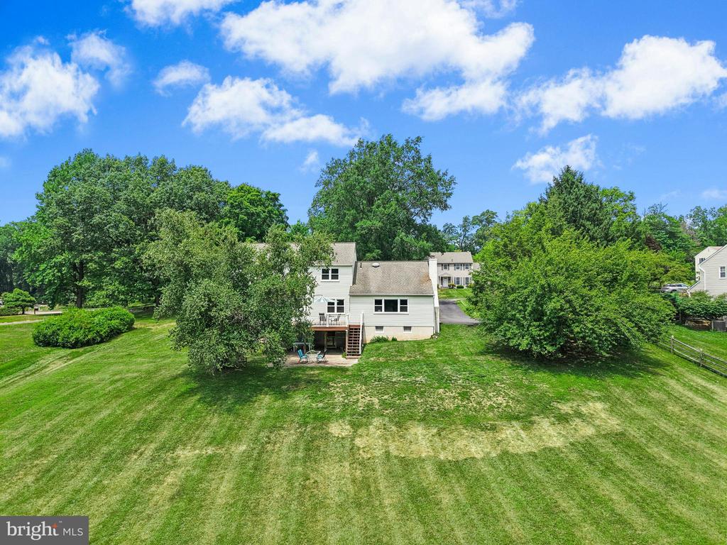 2608 SPRINGHILL CIRCLE