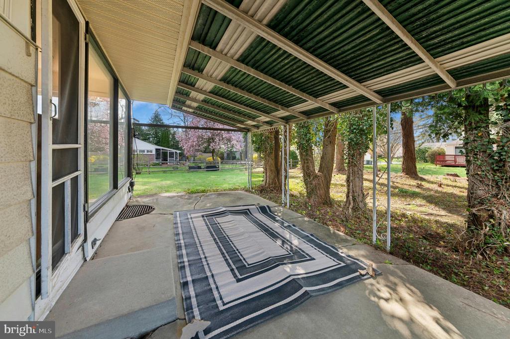 1317 MICHAEL ROAD