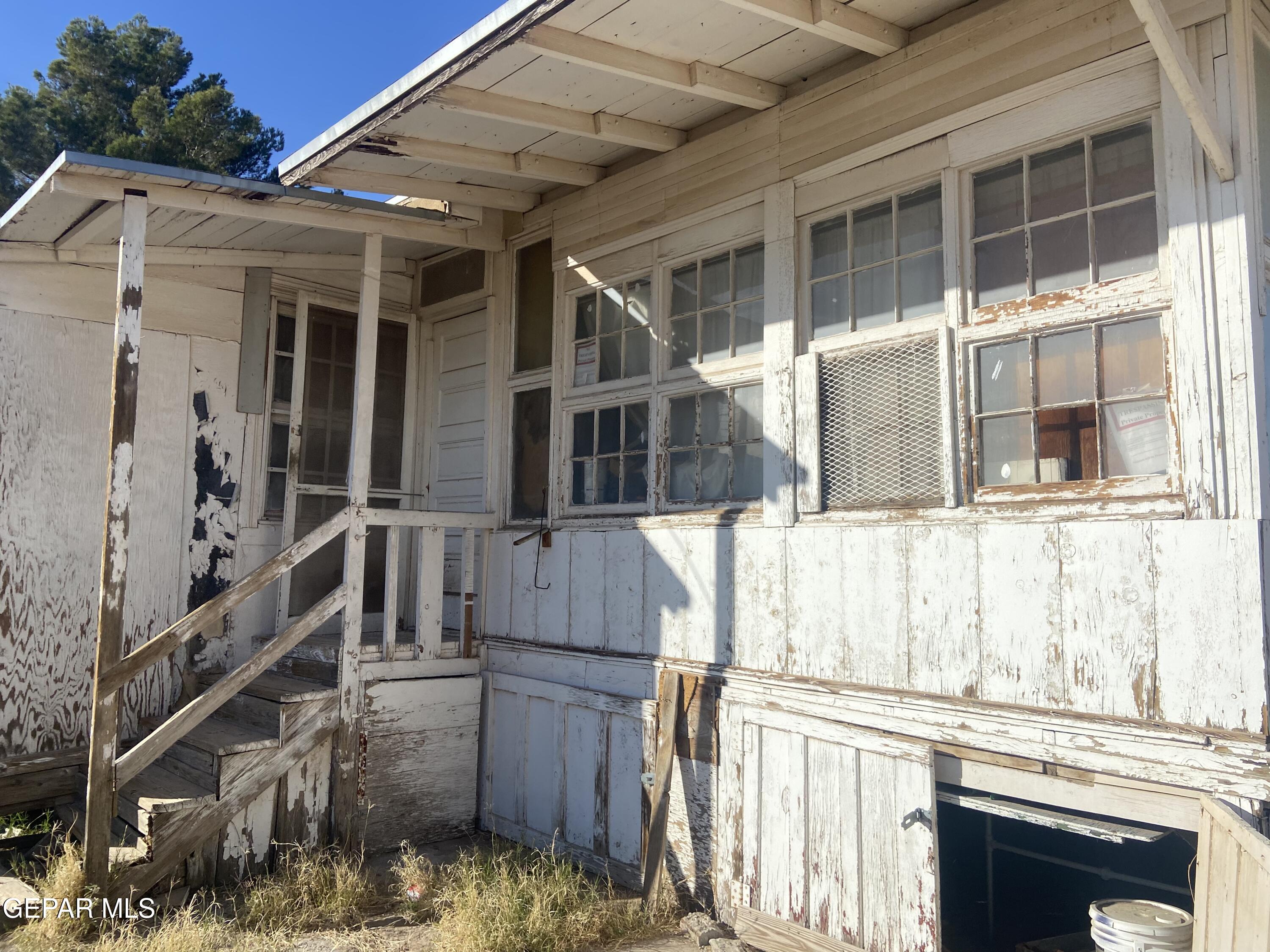 2320 San Jose Avenue